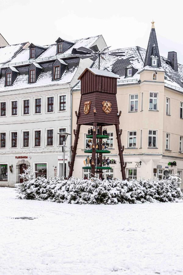 Das Buettner- Im Herzen Von Schneeberg Schneeberg (Saxony) Exterior foto